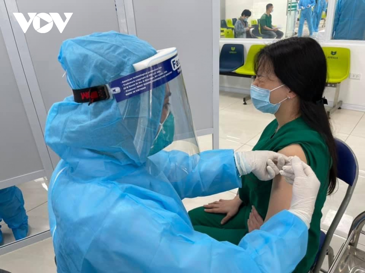 Người tiêm vaccine COVID-19 được bảo vệ tới 67% sau mũi tiêm đầu tiên